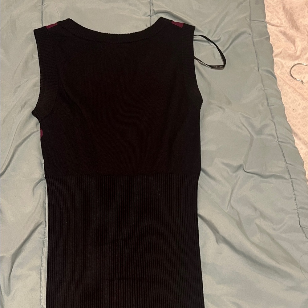 XOXO Black and Yellow V-Neck Tank Top - Picture 7 of 7